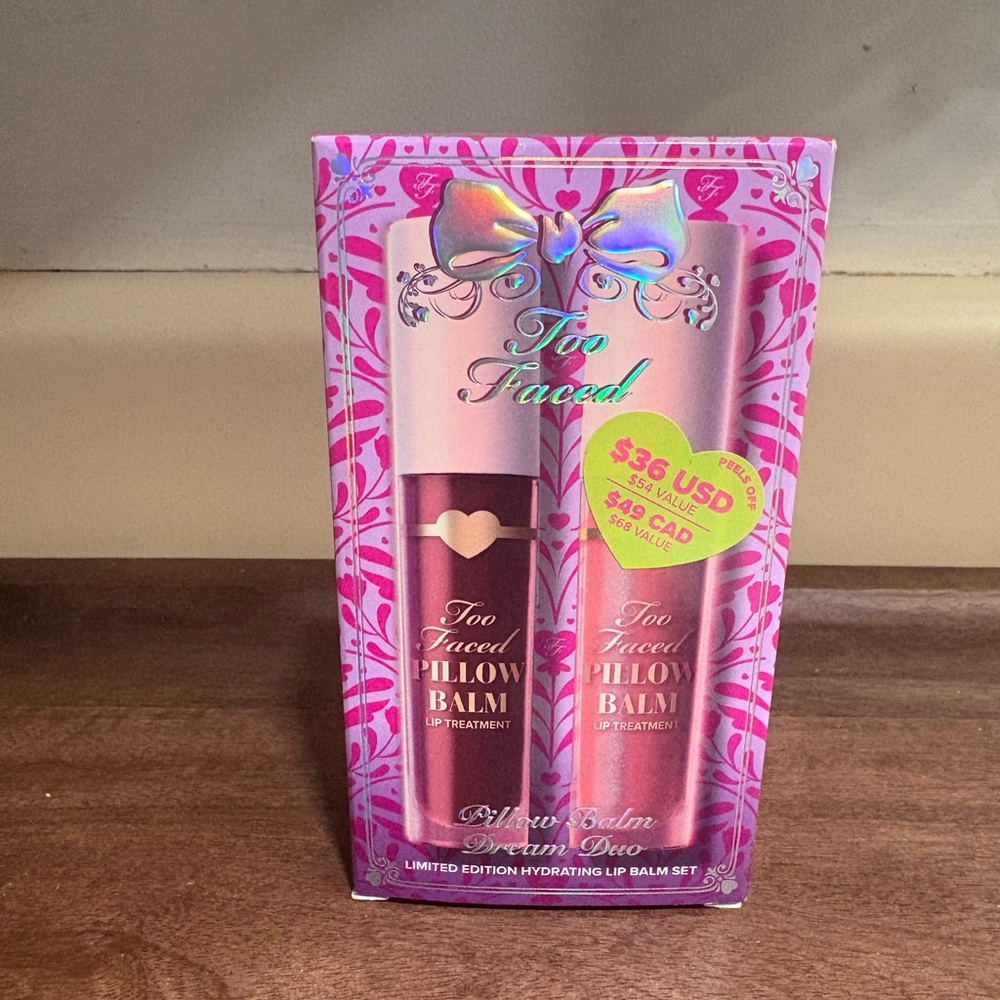 Too Faced Pillow Balm Dream Duo - Pink and Purple
